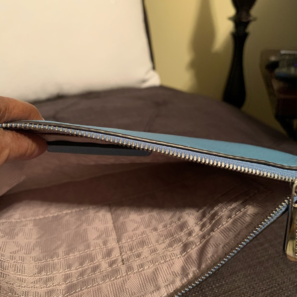 Wristlet - Picture 5 of 5